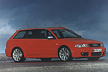 Audi RS4 /2000/