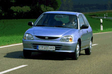 Daihatsu Charade TXL Automatik /2000/