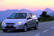 Ford Focus 1.6i Trend Automatik /2000/