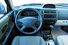 Mitsubishi Pajero Sport 3.0 V6 GLS /2000/