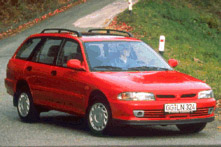 Mitsubishi Lancer Kombi Life /2000/