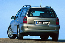 Opel Vectra Caravan Comfort 2.6 V6 /2000/