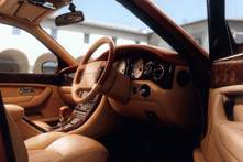 Bentley Arnage Red Label /2000/