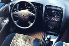 Toyota Avensis Combi 2.0 D-4D linea terra /2000/