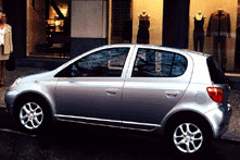 Toyota Yaris 1.3 linea luna /2000/